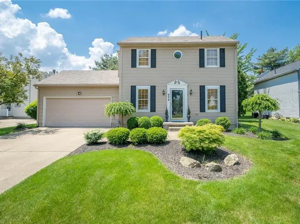 6479 Blossomwood Cir NE, Canton, OH 44721