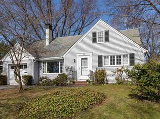 24 Meadow Rd, Portsmouth, NH 03801