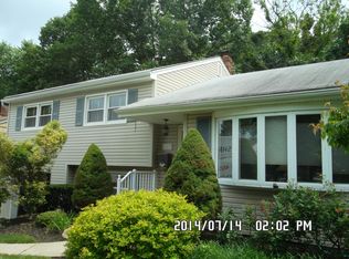 107 Bender Dr, Clifton, NJ 07013
