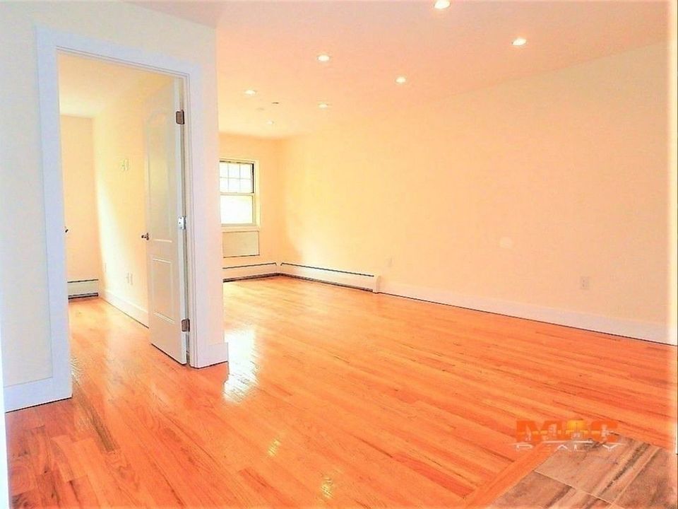 1st image of 30-84 29th St #2N