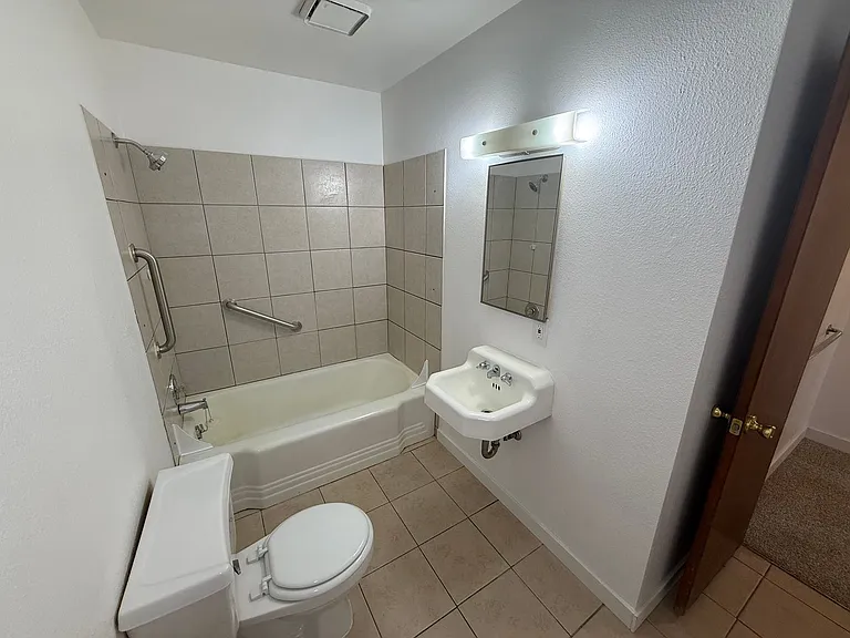 Boone Apartments! — Photo 13
