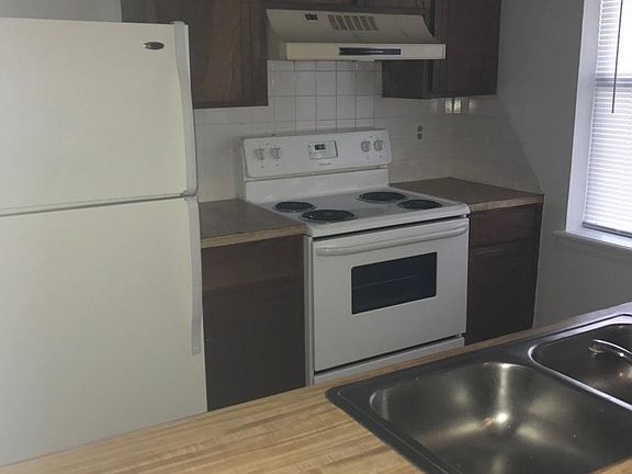 4th image of 4009 NW Ozmun Ave APT C4