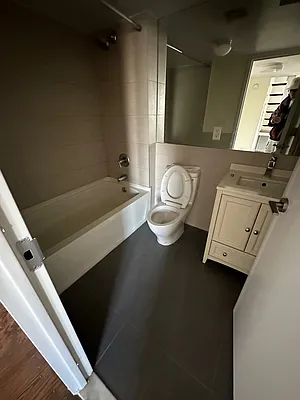 Rented by FLATS & PADS LLC | media 6