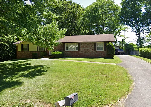 230 Downer Dr Photo 1