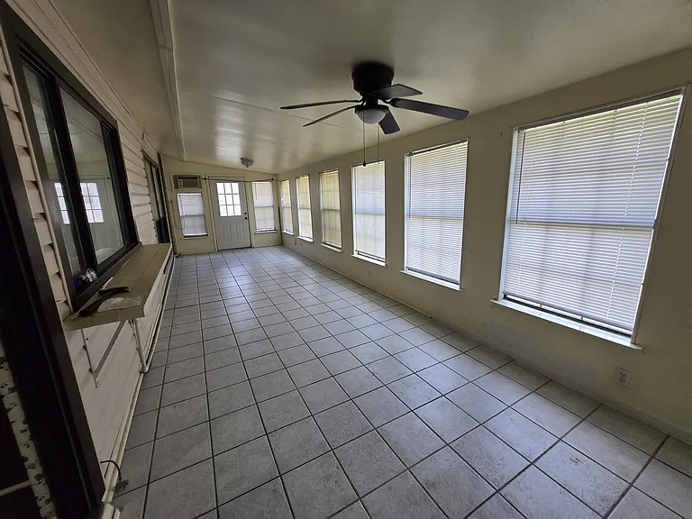 3502 McCormick St — Photo 33