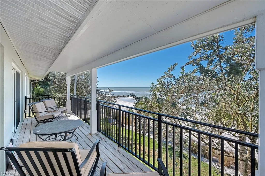 3 bed, 2.5 bath, 2030 sqft, $20,000 — Photo 1