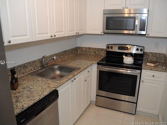 3rd image of 9501 Fontainebleau Blvd #310