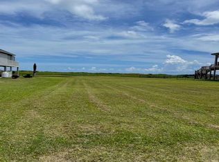 430 Atkinson St, Crystal Beach, TX 77650