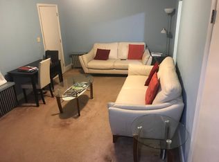 10 1/2 W Jewel St, Roseto, PA 18013