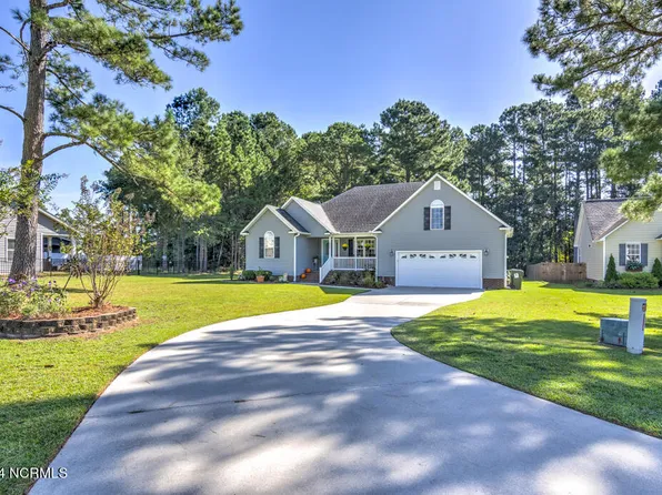 303 Belle Oaks Drive, New Bern, NC 28562