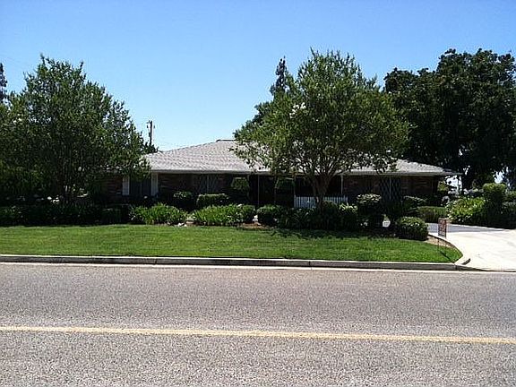 2nd image of 10141 Rolling Hills Dr