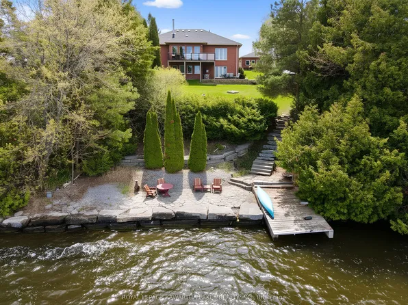 21 Emerald St, Kawartha Lakes, ON K9V 4R6