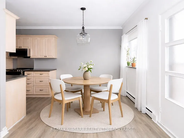 14 Norris Pl #404 — Photo 7