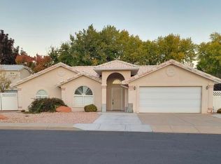 1698 Tamarisk Dr, Santa Clara, UT 84765