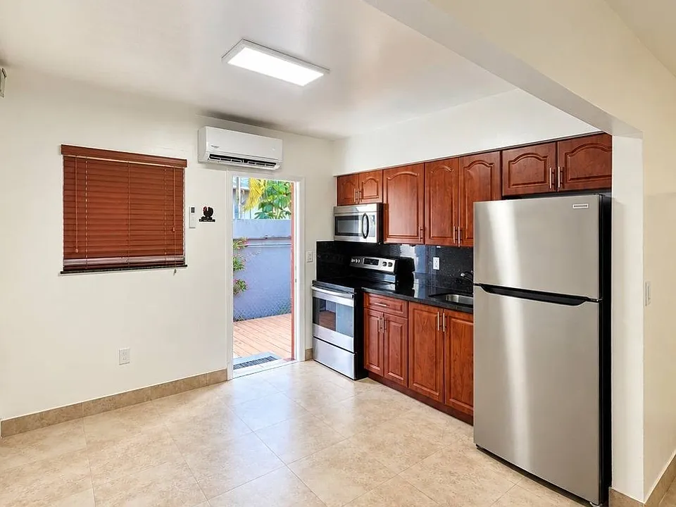 2723 SW 33rd Ct #2725-1