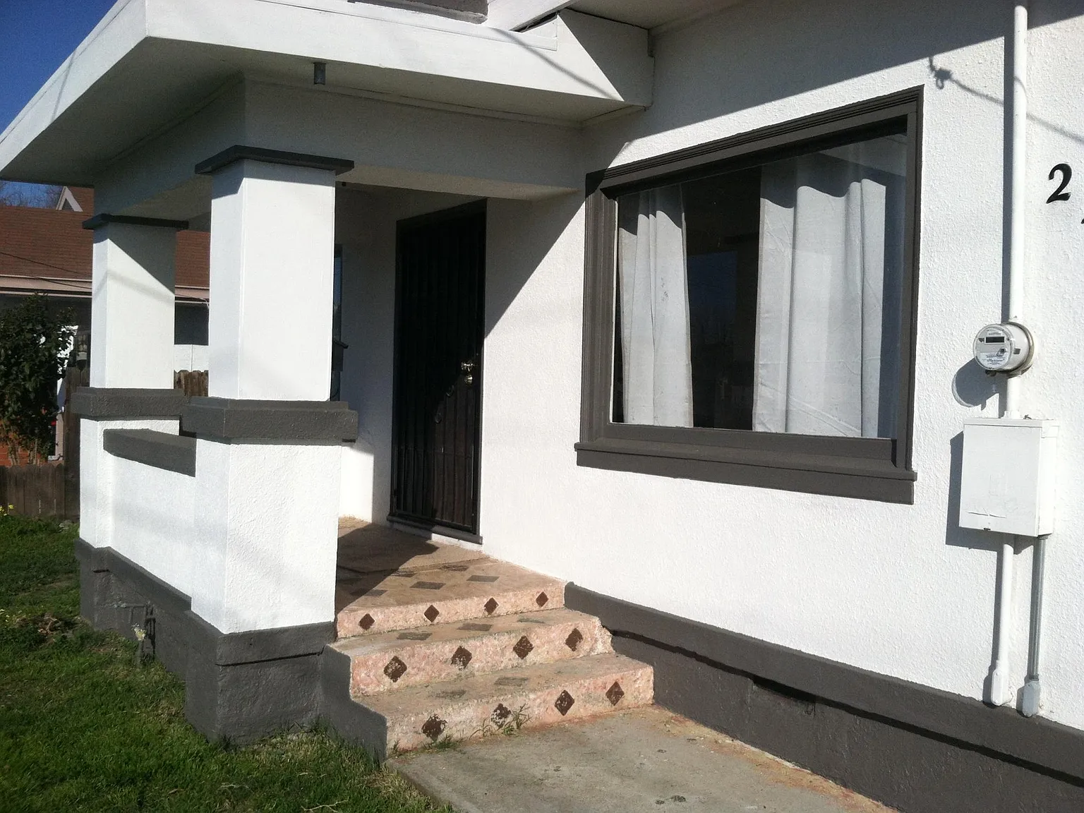 224 Lawton St — Photo 3