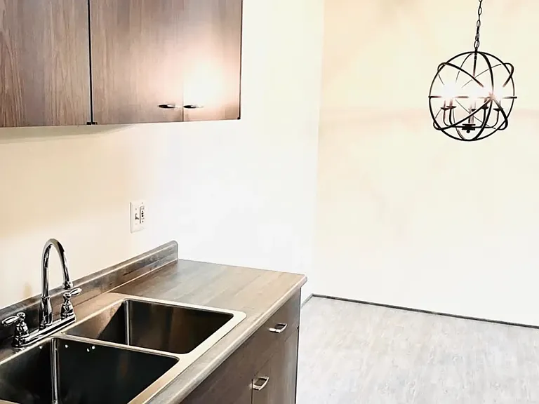 Jamestown Village Apartments — Photo 6
