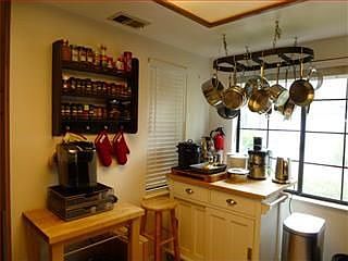 5th image of 1005 Winston Ct
