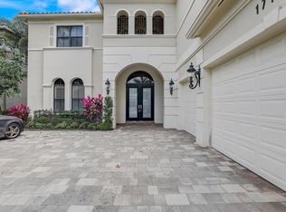 17752 Vecino Way, Boca Raton, FL 33496
