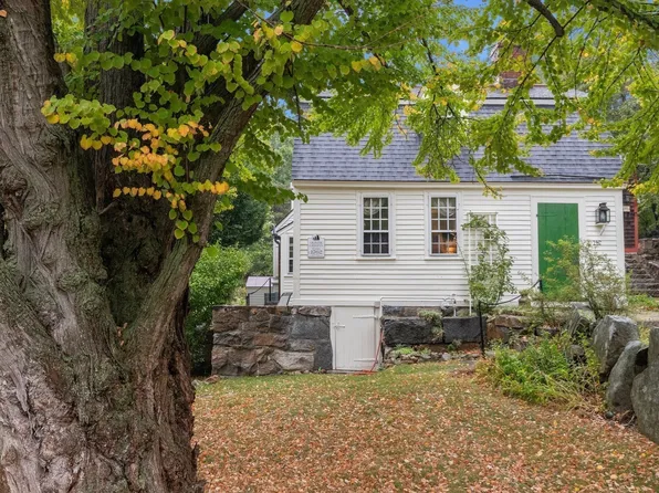 146 Leonard St, Gloucester, MA 01930