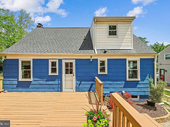 4th image of 2206 S Dinwiddie St