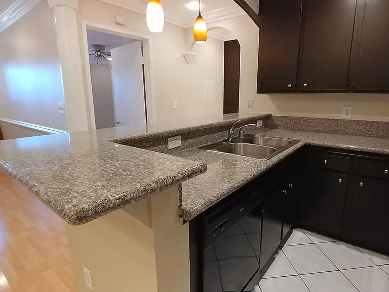 Carmel Heights Apts — Photo 19