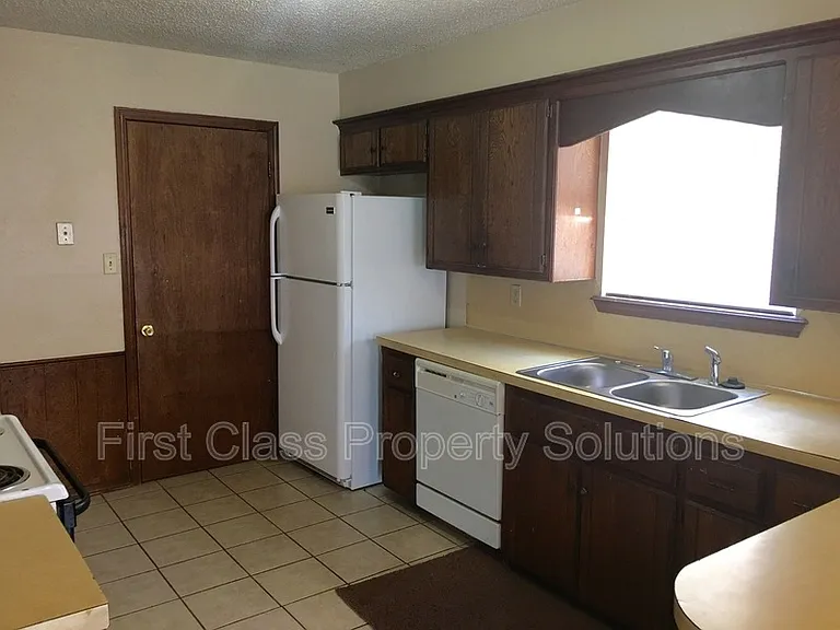 513 NW 114th St — Photo 5
