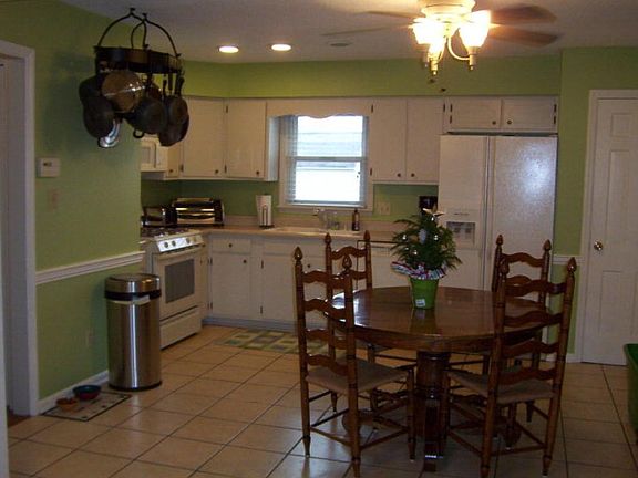 4th image of 1719 Thistle Ct