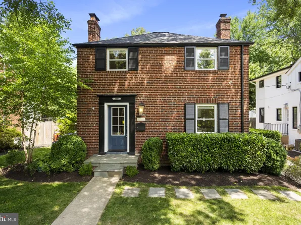 3217 6th St S, Arlington, VA 22204