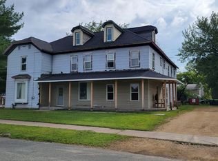 802 6th Ave E APT 4, Menomonie, WI 54751