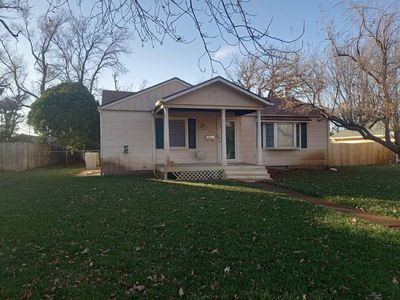 511 Santa Fe St, Halstead, KS, 67056
