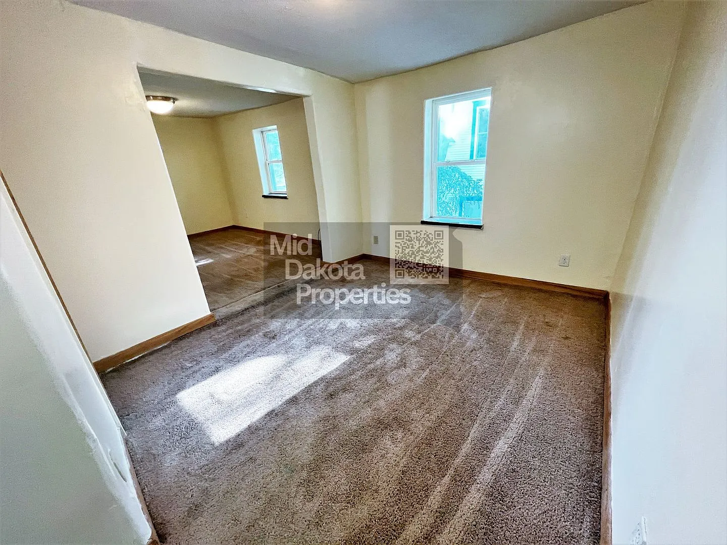 504 W 2nd — Photo 3