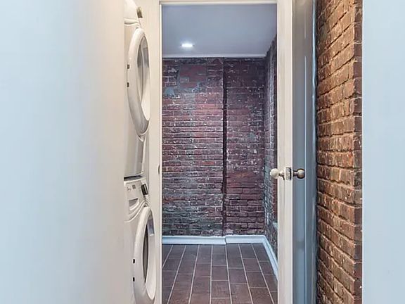 5th image of 53 Monroe St APT 1