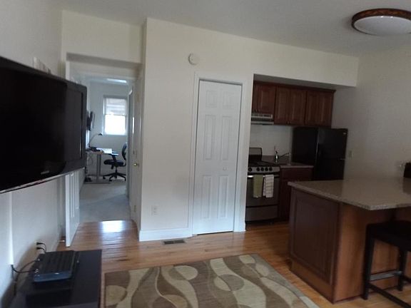 Living/Kitchen