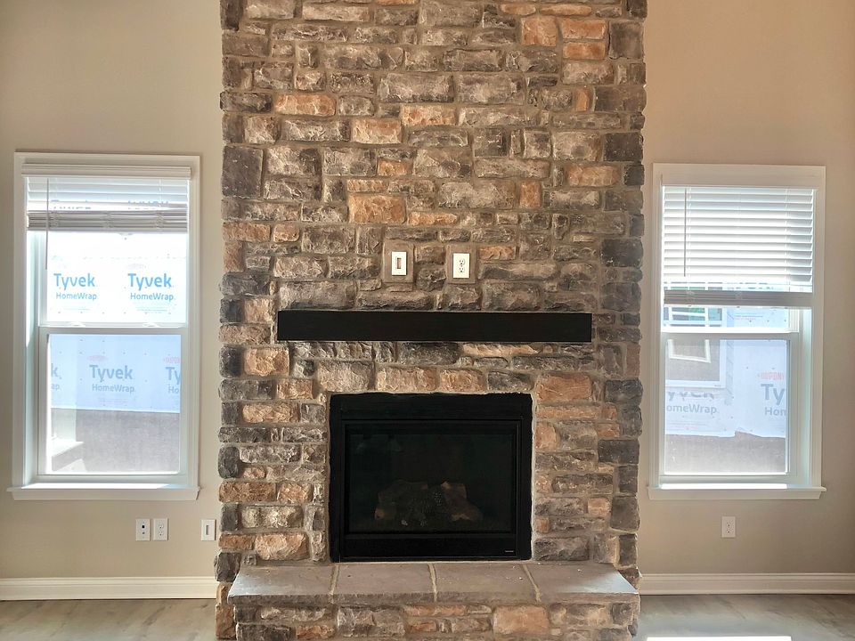 2nd image of 1256 Petit Verdot Dr