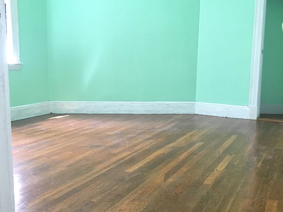 3rd image of 28 Sidlaw Rd APT 6