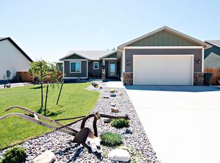 621 Townsend Ave, Gillette, WY 82716