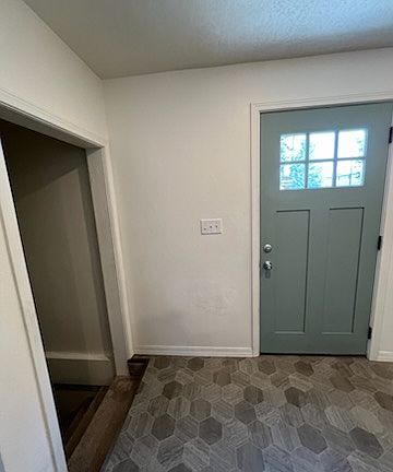 5th image of 1720 9th Ave S