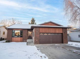 50 NE Ramsey Ave, Red Deer, AB T4P3K3