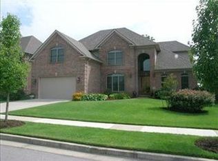 3200 Hemingway Ln, Lexington, KY 40513