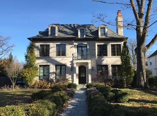 229 Essex Rd, Kenilworth, IL