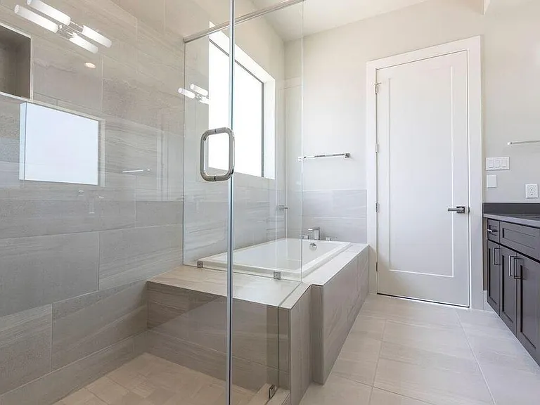 5703 Larkin #A — Photo 26