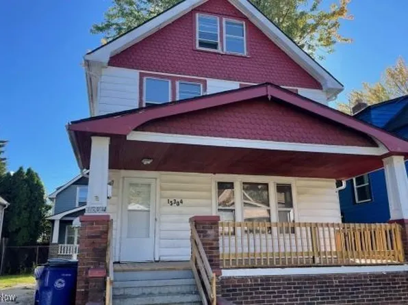 15304-15306 Lucknow Ave, Cleveland, OH 44110