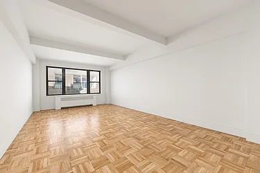 45 West 54th Street, #10A