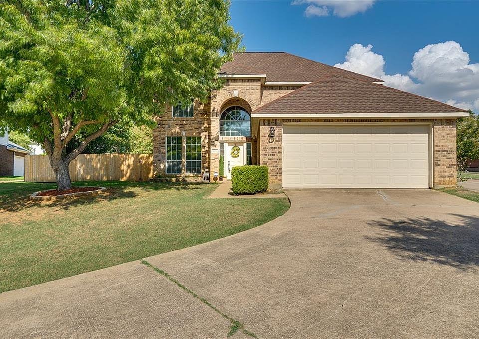 1st image of 2219 Wren Ct
