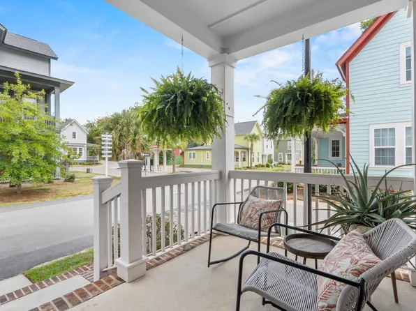 302 Saint Anns Aly, West Columbia, SC 29169