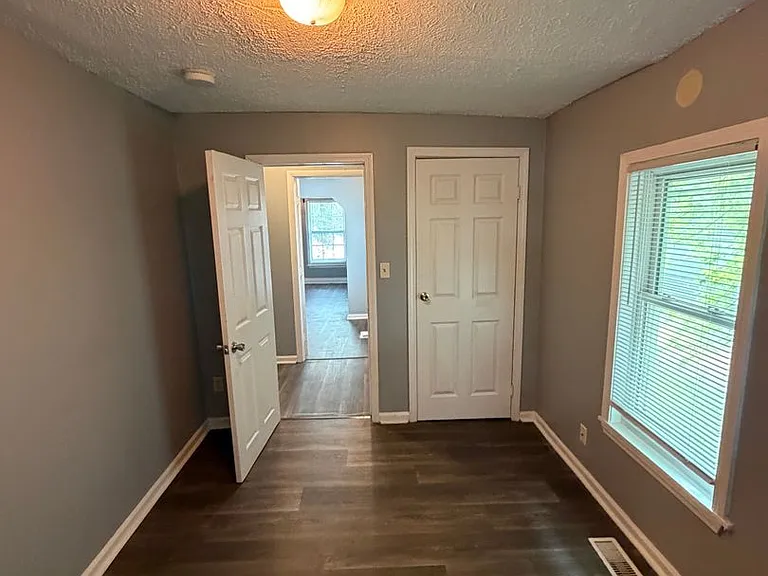 419 N Pennsylvania Ave — Photo 16