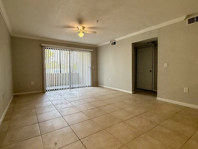 800 Boardwalk Dr #613-1 — Photo 3