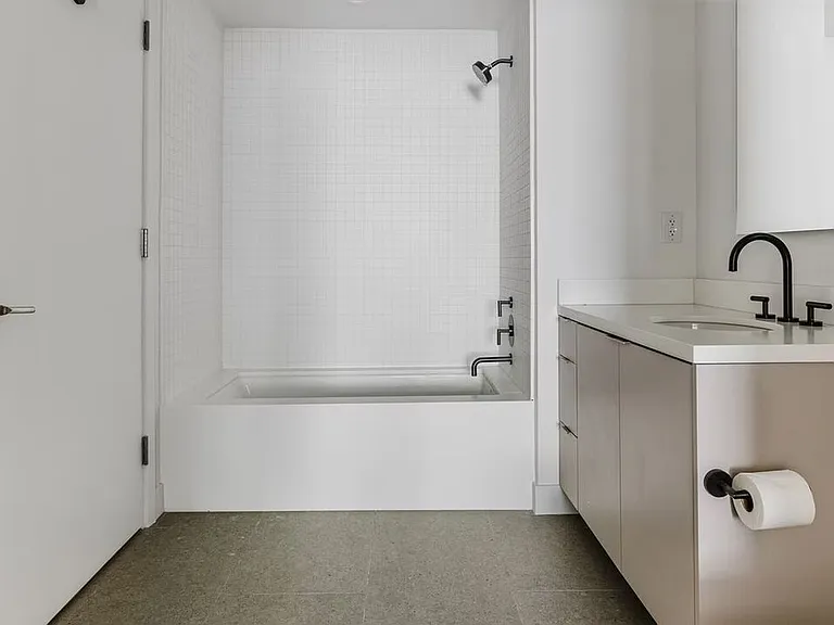 1130 N Orange Dr #101 — Photo 9