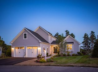 1 Greenside Way N, Plymouth, MA 02360